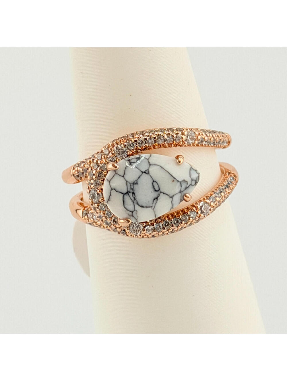 Bomb Party Pave Ring Sz 9 "Electric Icon" Howlite on Rose Gold RG48270